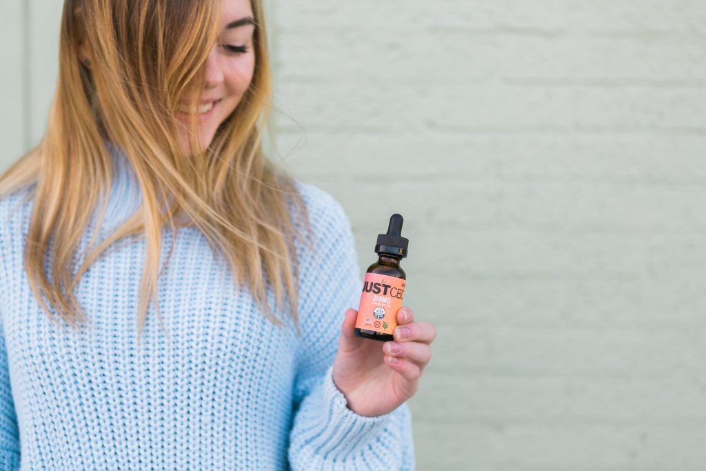 2020’s Best CBD Tincture Options