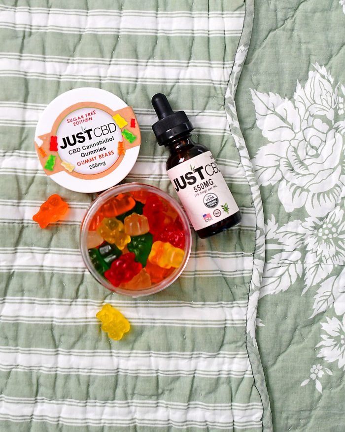 How to Completely Relax This Summer 3 Tricks, like a Full Spectrum CBD Tincture, to Handle Stress