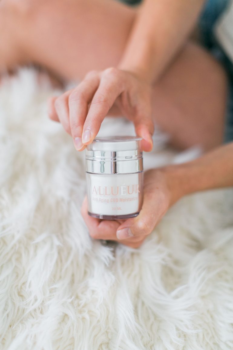 Anti-Aging CBD Moisturizer for Reducing Appearance of Wrinkles + Hydration Benefits